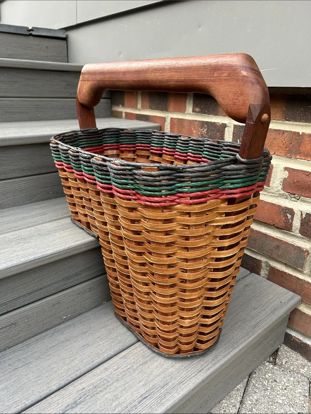 Vintage Foxcreek Stair Step Basket featuring a prominent solid mahogany handle